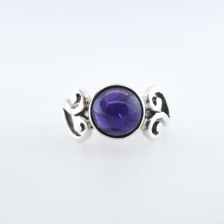 Sterling Silver Ring with Amethyst
