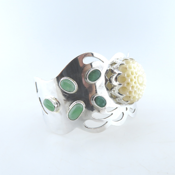 Mother of Pearl (Flower Curved) Sterling Silver Bangle with Emerald and Jade