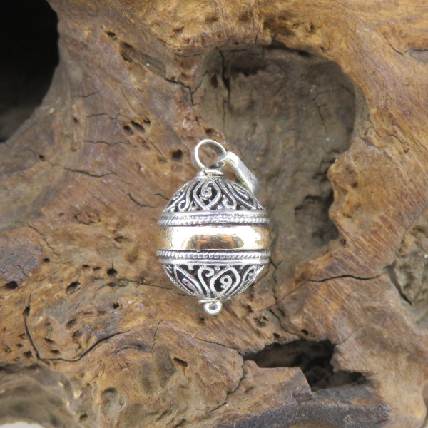 Sterling Silver Pendant with 9k Gold
