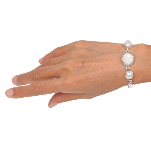 Mother of Pearl (Flower Curved) Bracelet with Fresh Water Pearl and Sterling Silver Light