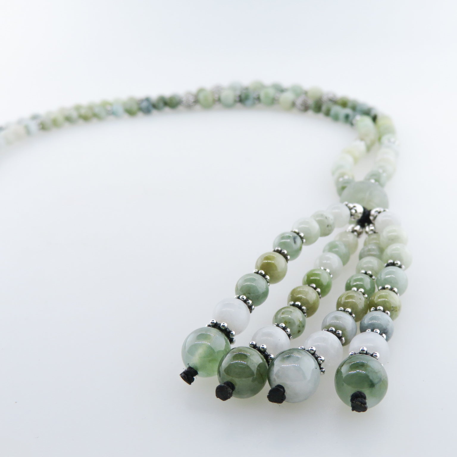 Jade Beads Necklace with Silver Beads