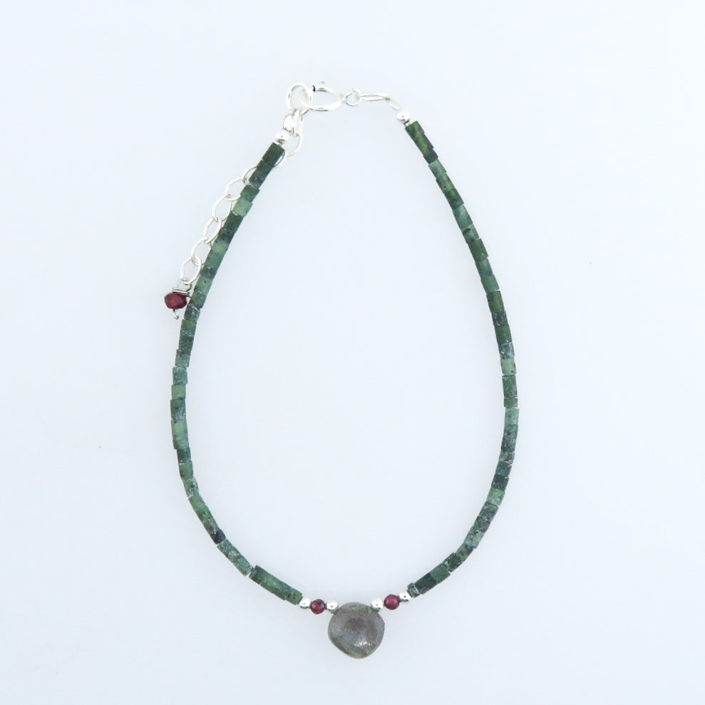Jade Bracelet with Labradorite, Garnet and Silver Beads