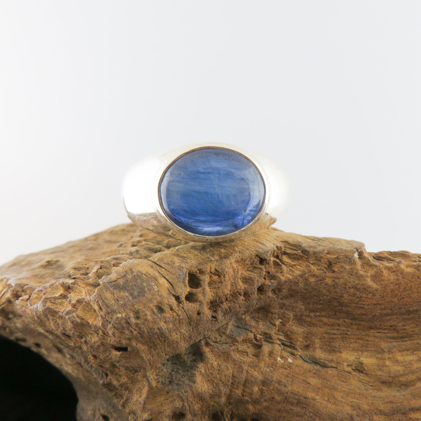 Sterling Silver Ring with Kyanite